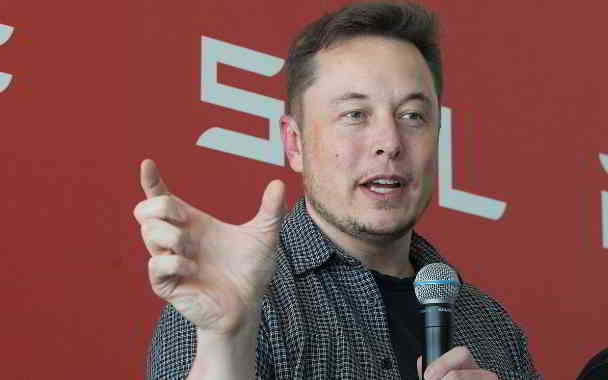how much time does elon musk use his phone in kannada