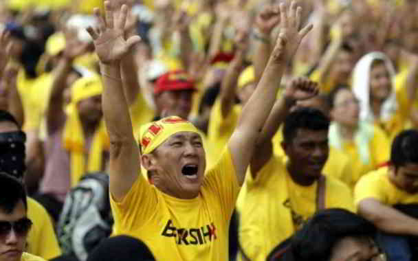 yellow t-shirt ban in malaysia in kannada